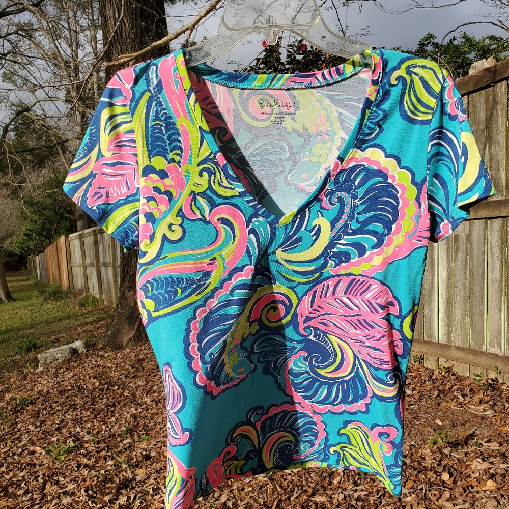 Lilly Pulitzer shirt size medium